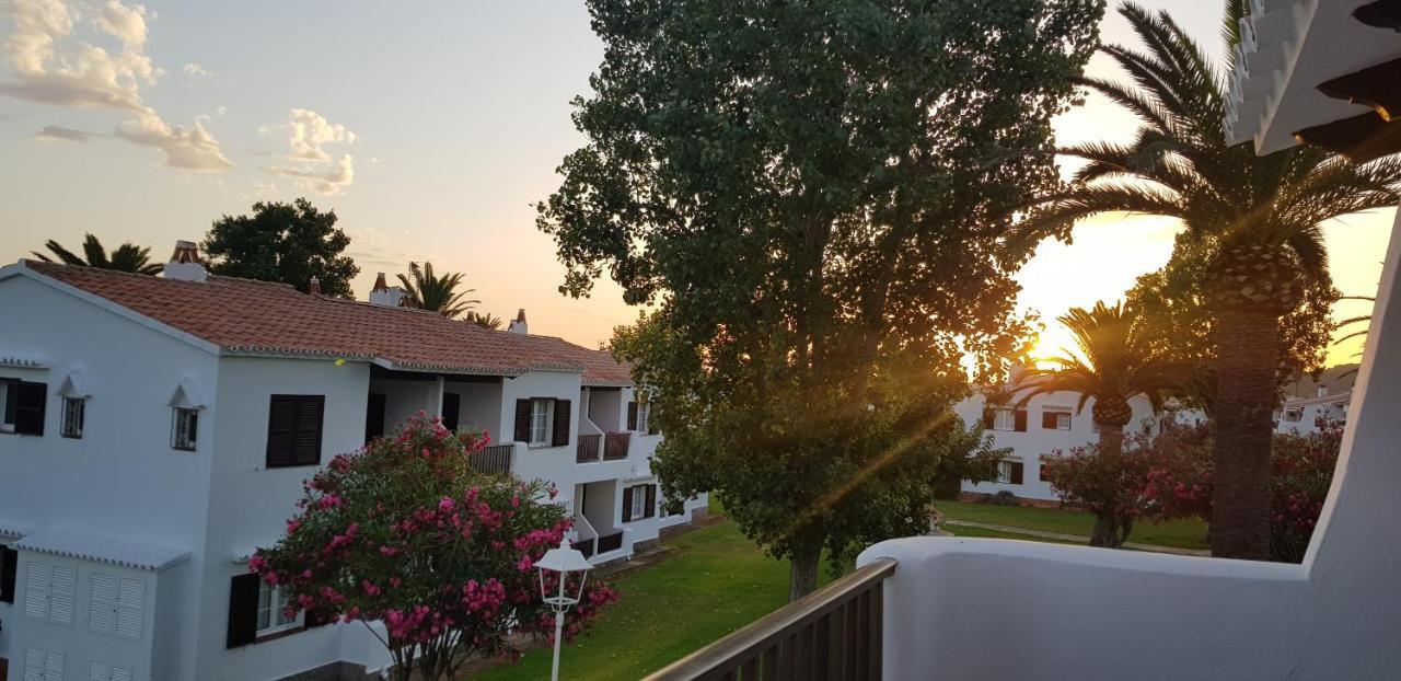 Luna Son Bou Cameră foto